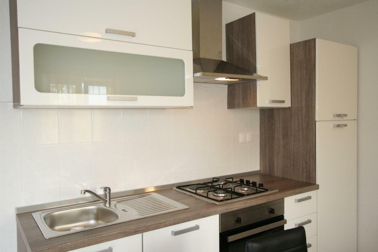 Apartments Hodzic Šilo Zewnętrze zdjęcie