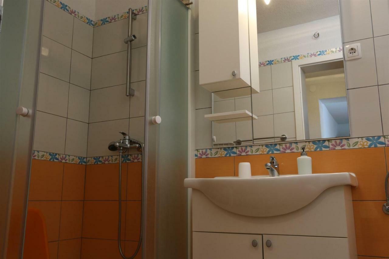 Apartments Hodzic Šilo Zewnętrze zdjęcie